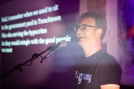 (ABGESAGT) Volxgesang: Das Mitsingkonzert mit Julian @ intakt Musikbühne